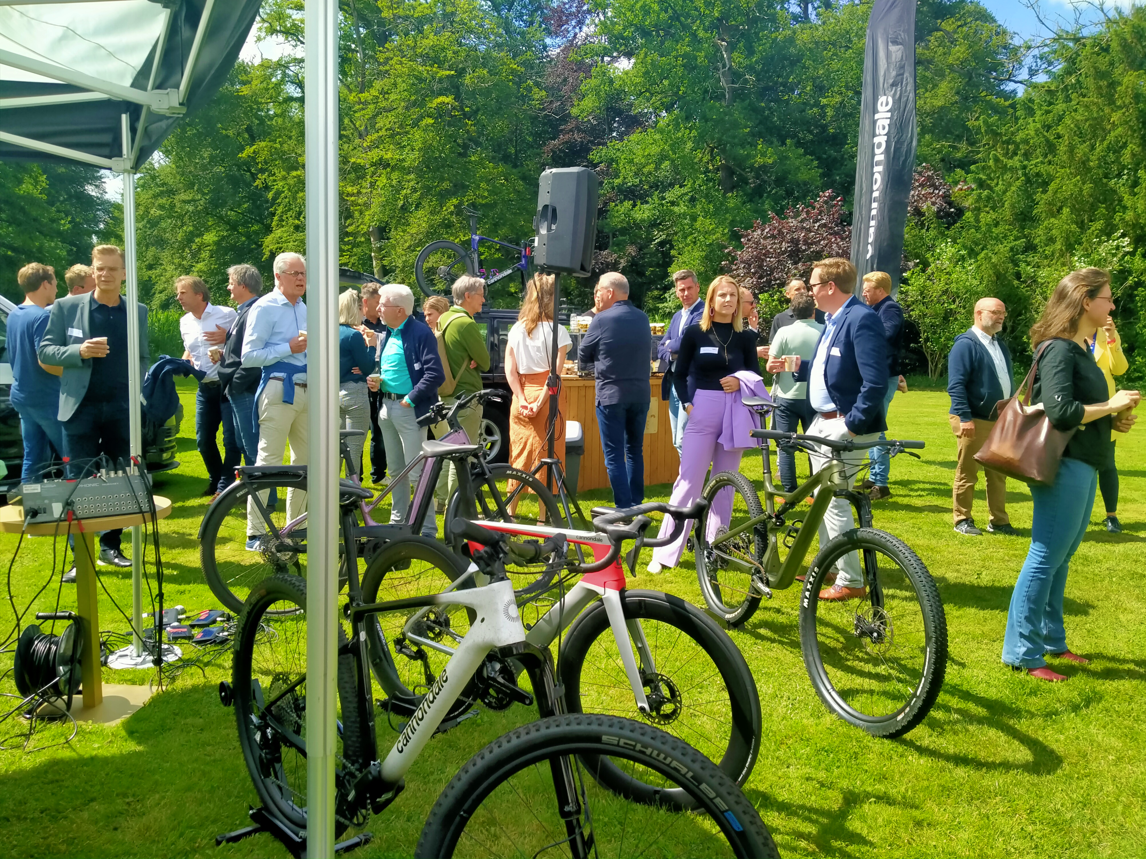 cannondale-ontvangst2.jpg cannondale-ontvangst2.jpg